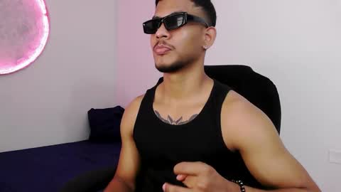 instagram damiannreed. online show from 02.11.26