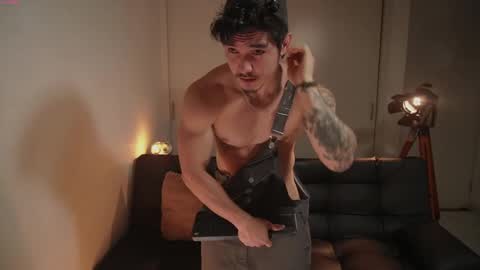 insta damn8   --------  online show from 09.26.25