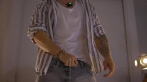 insta damn8   --------  online show from 10.18.25