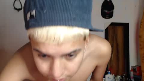 damiansexyboy69 online show from 11.28.25