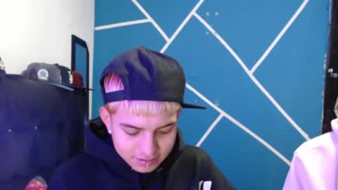 damiansexyboy69 online show from 12.19.25