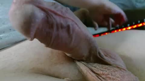 Snapshot of damocles01 chatting on 11.06.25 Damocles online show from 11.06.25