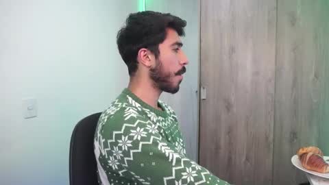 Snapshot of damon_frost chatting on 12.03.24 damon_frost online show from 12.03.24