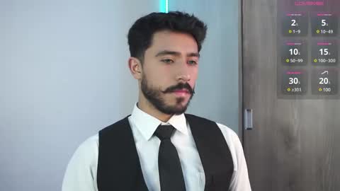 Snapshot of damon_frost chatting on 12.13.24 damon_frost online show from 12.13.24