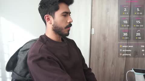 Snapshot of damon_frost chatting on 12.26.24 damon_frost online show from 12.26.24