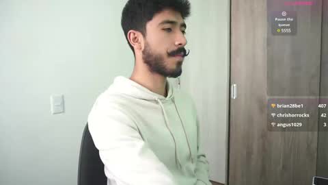 Snapshot of damon_frost chatting on 12.27.24 damon_frost online show from 12.27.24