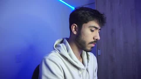 Snapshot of damon_frost chatting on 12.28.24 damon_frost online show from 12.28.24