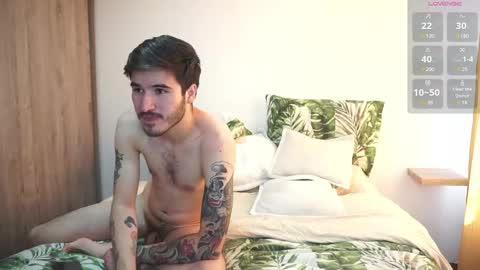 Snapshot of damon_frost chatting on 01.18.25 damon_frost online show from 01.18.25