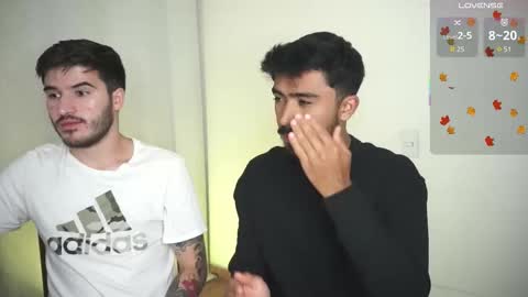 Snapshot of damon_frost chatting on 09.22.25 damon_frost online show from 09.22.25