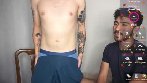 Snapshot of damon_frost chatting on 09.26.25 damon_frost online show from 09.26.25