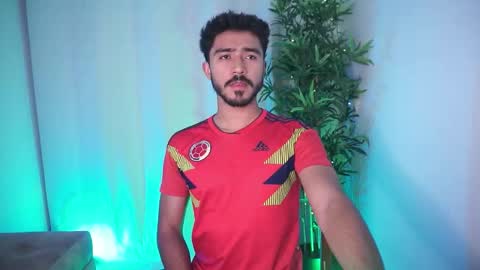 Snapshot of damon_frost chatting on 12.03.25 damon_frost online show from 12.03.25