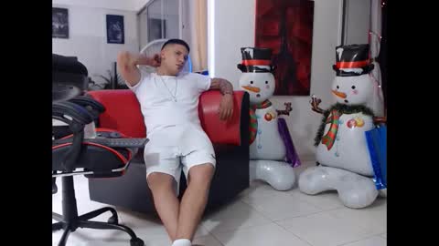 damyan_2003 online show from 12.24.24