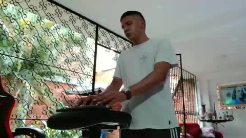 damyan_2003 online show from 02.21.25