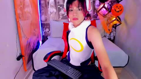 D A N online show from 10.31.25