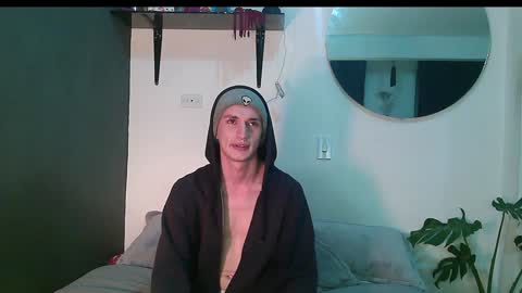 Snapshot of dan_yagami chatting on 01.27.25 Dan and Noah online show from 01.27.25