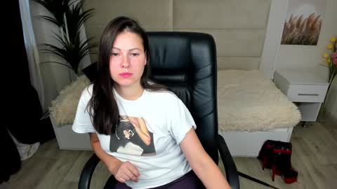 Dana Dom online show from 01.15.25