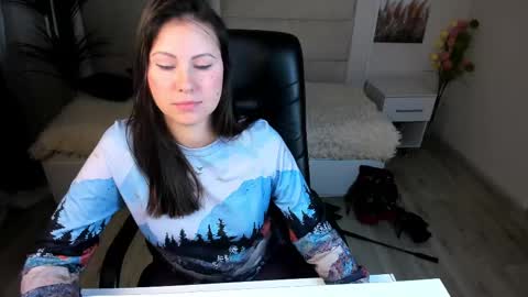 Dana Dom online show from 02.17.25