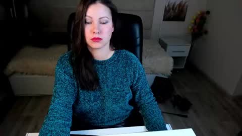 Dana Dom online show from 02.20.25