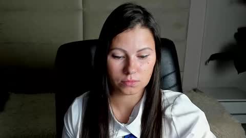 Dana Dom online show from 10.12.25