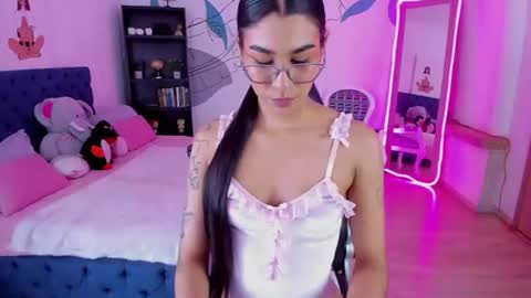 Snapshot of dana_paula chatting on 07.19.26 dana_paula online show from 07.19.26
