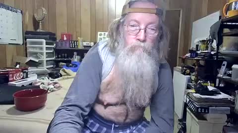 Snapshot of danagm chatting on 12.27.24 Dana online show from 12.27.24