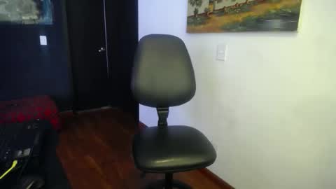 Snapshot of danbury44 chatting on 11.06.25 danbury online show from 11.06.25