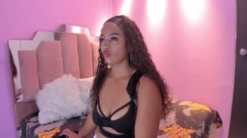 Danfne Torres online show from 11.10.25