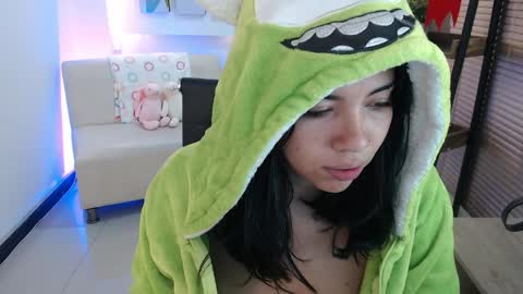 Veronica online show from 04.18.26