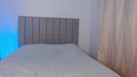 Ela and Santi online show from 02.24.26