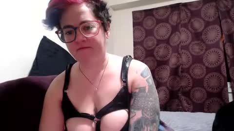 Snapshot of dani_alaska chatting on 01.13.25 Dani online show from 01.13.25