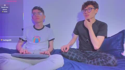 Snapshot of dani_angel_dark chatting on 11.21.25 dani_angel_dark online show from 11.21.25