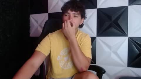 dani_cumboy online show from 01.05.25