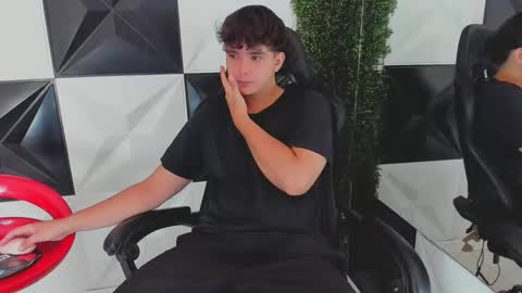 dani_cumboy online show from 09.30.25