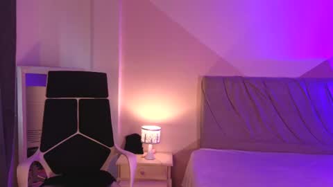 Snapshot of dania22_ chatting on 06.25.26 dania22_ online show from 06.25.26