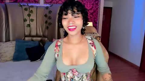 Snapshot of danicollinn chatting on 02.11.26 Daniela online show from 02.11.26