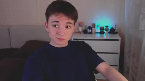 Snapshot of daniel_isaak chatting on 05.09.26 Daniel Jerry online show from 05.09.26