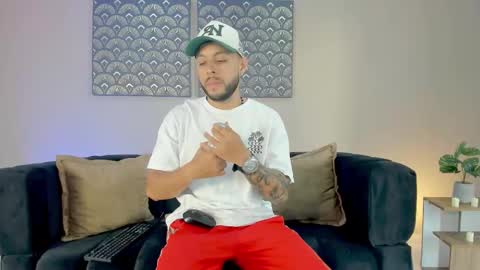 Snapshot of daniel_kingxxx chatting on 02.28.26 daniel_kingxxx online show from 02.28.26