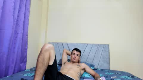 Snapshot of daniel_velez26 chatting on 11.07.25 daniel_velez26 online show from 11.07.25