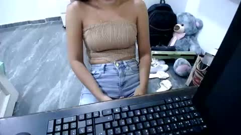 Snapshot of danielaa_foxx chatting on 06.11.26 danielaa_foxx online show from 06.11.26