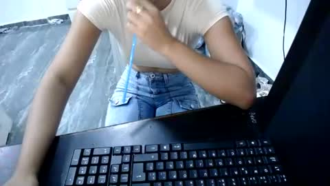 Snapshot of danielaa_foxx chatting on 07.01.26 danielaa_foxx online show from 07.01.26
