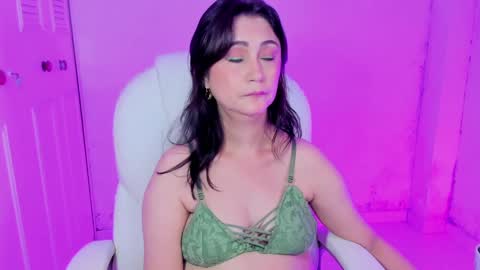 Daniela online show from 02.06.25