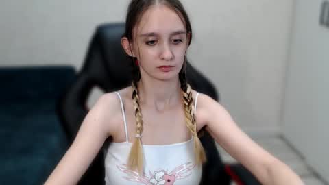 Daniella Martin online show from 12.27.24