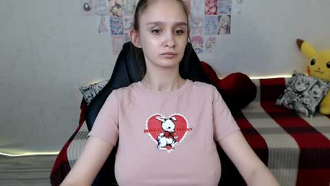 Snapshot of daniella_martin chatting on 06.17.26 Daniella Martin online show from 06.17.26