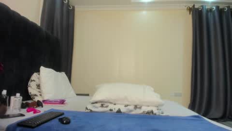 danielle_rock online show from 02.19.25