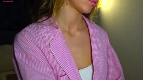 Danielle online show from 03.27.26