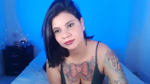 Snapshot of daniellerain chatting on 01.13.25 daniellerain online show from 01.13.25