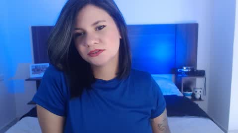 Snapshot of daniellerain chatting on 03.05.25 daniellerain online show from 03.05.25