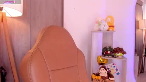 Danielle Rose online show from 09.15.25