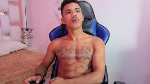 Snapshot of daniels6959 chatting on 11.16.25 JUAN online show from 11.16.25