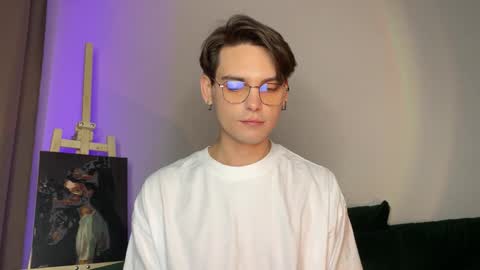 Snapshot of danieltuckerr chatting on 10.25.25 danieltuckerr online show from 10.25.25